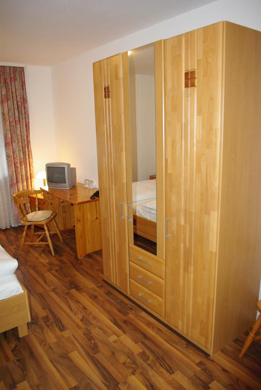 Hotel Garni Am Hechenberg Μάιντς Δωμάτιο φωτογραφία